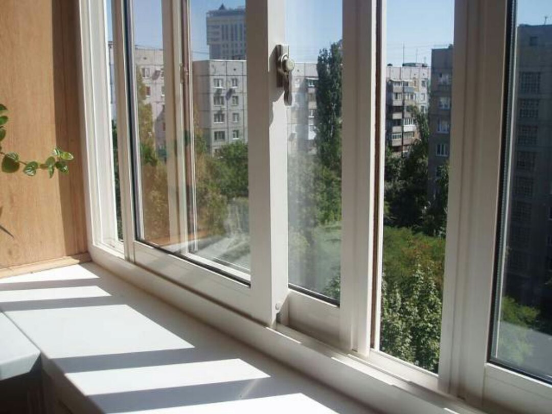 Остеклённый балкон